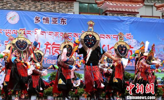 西藏邊陲重鎮(zhèn)亞東舉行首屆國(guó)際旅游文化節(jié)