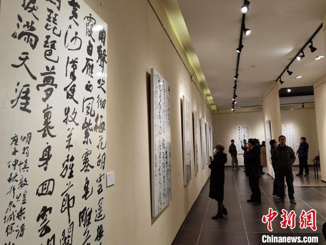 甘肅辦國際書法邀請展巡展紀念敦煌莫高窟藏經(jīng)洞發(fā)現(xiàn)120周年