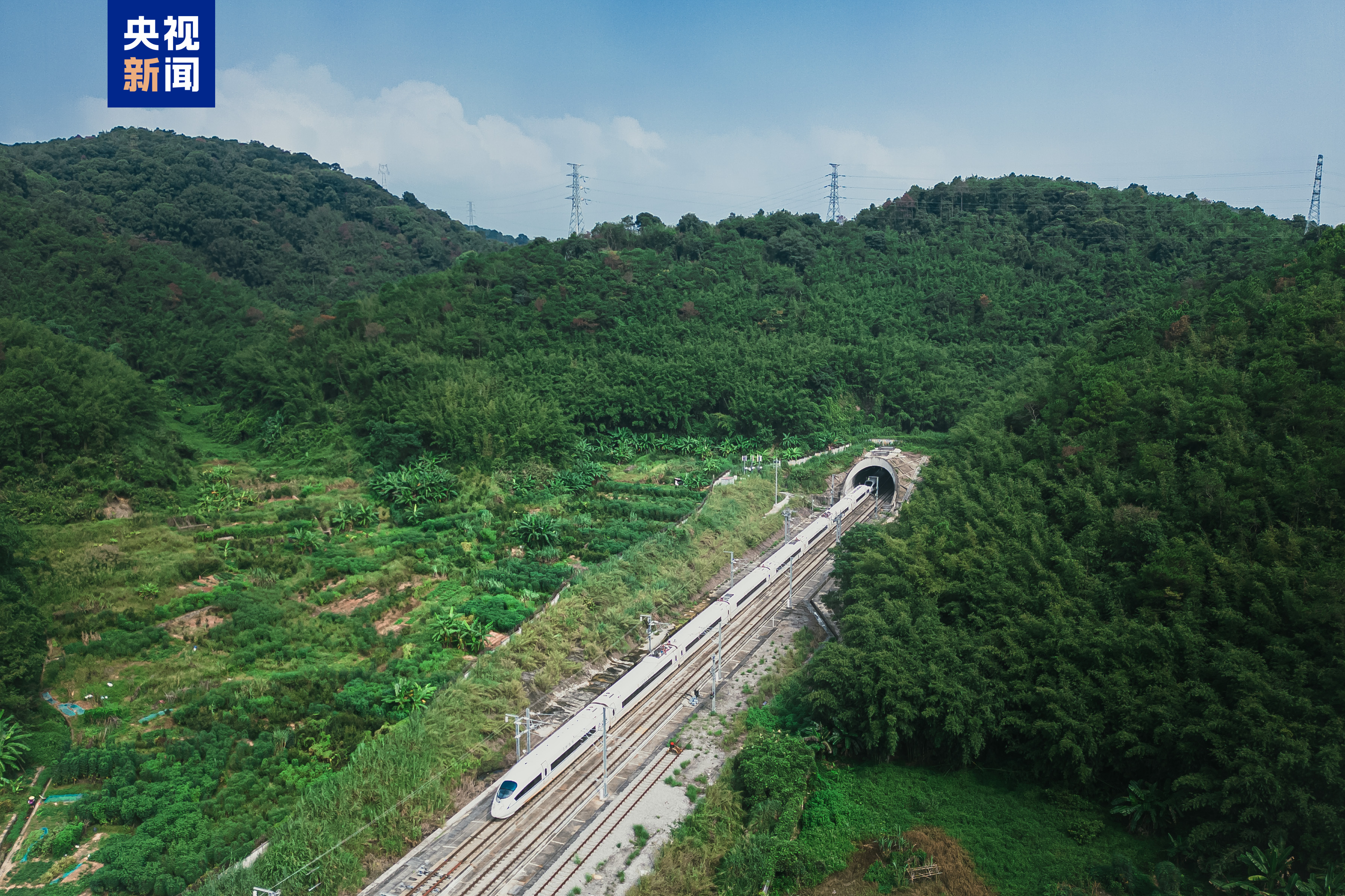 增幅16.7% 粵港澳大灣區(qū)開往成渝方向動車組列車將達(dá)35列