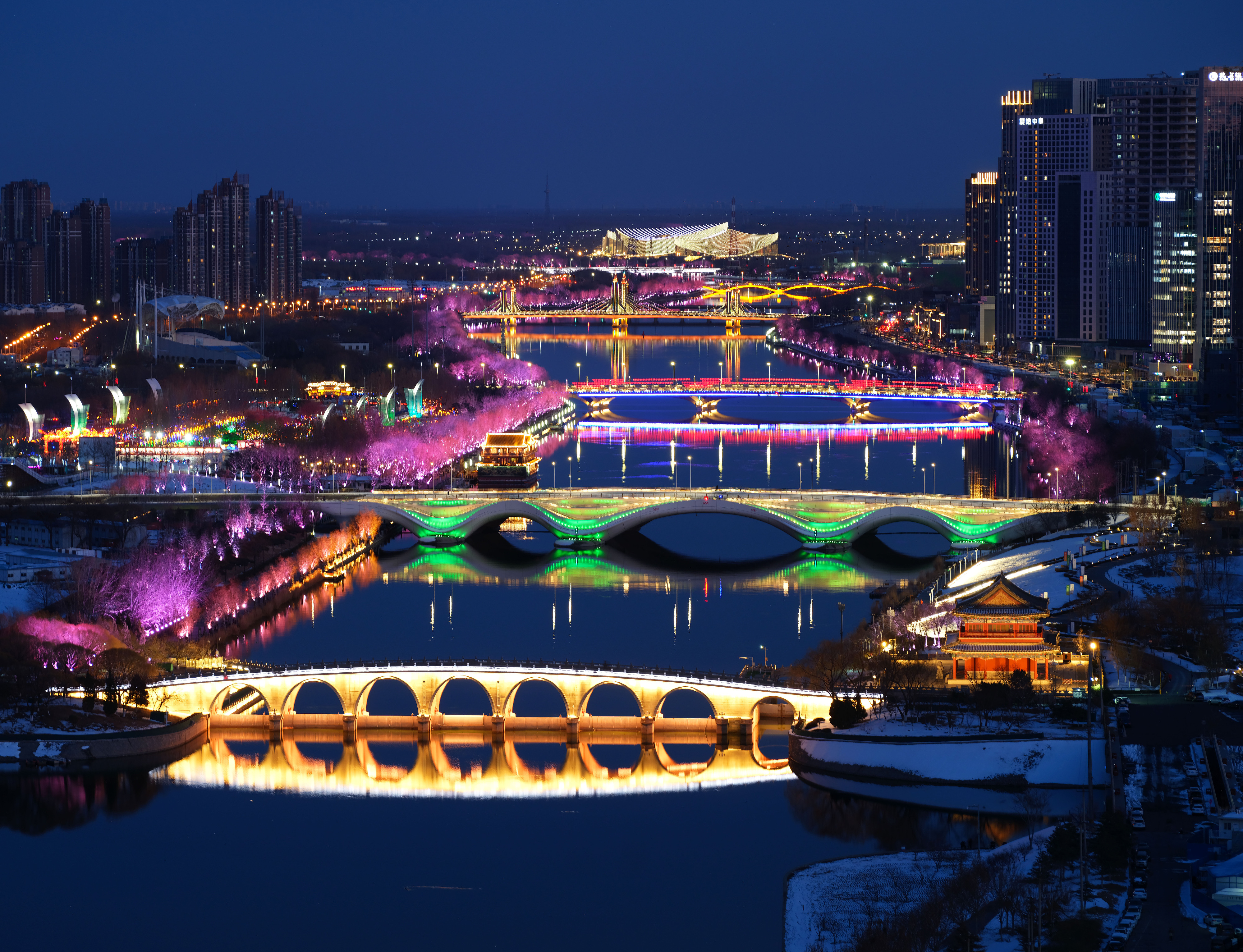 2024年2月22日，京杭大運(yùn)河北京通州段夜景。