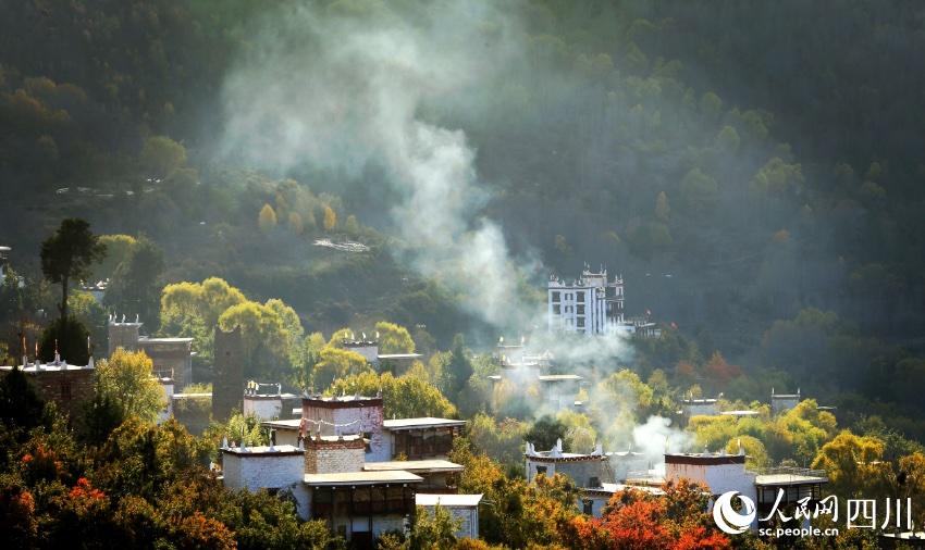 丹巴美景。李永安攝