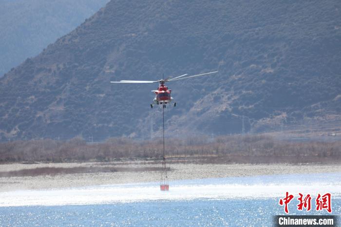 西藏林芝森林消防打造高原“空地一體”救援體系